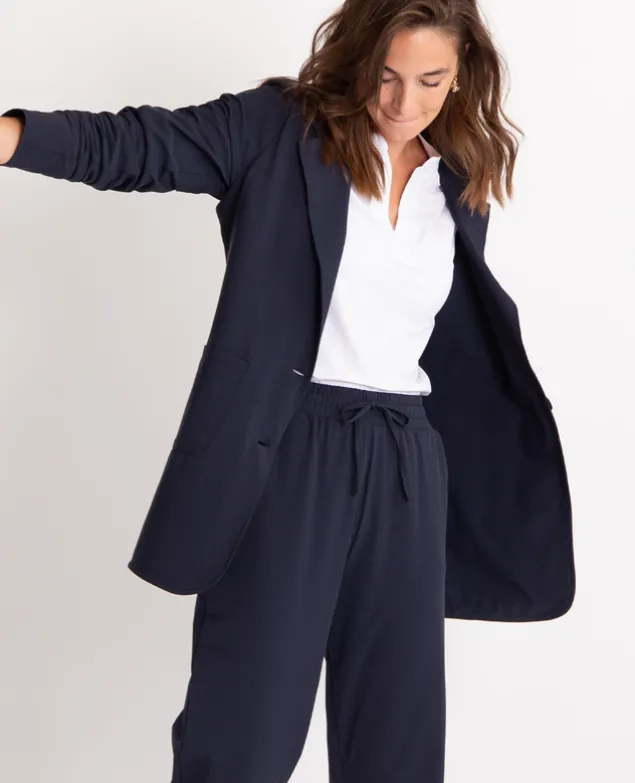 Blazer Straight Travel