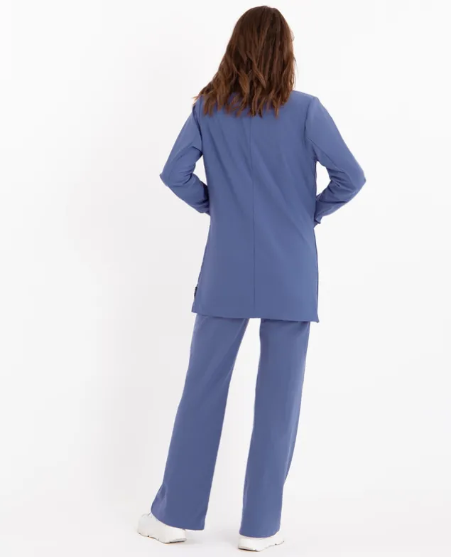 Blazer Straight Travel