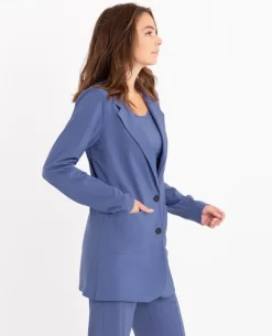 Blazer Straight Travel