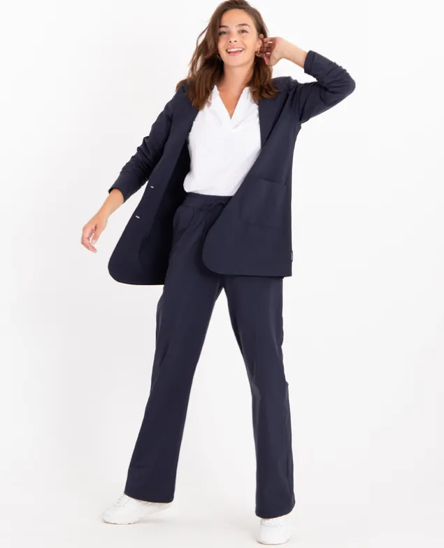 Blazer Straight Travel