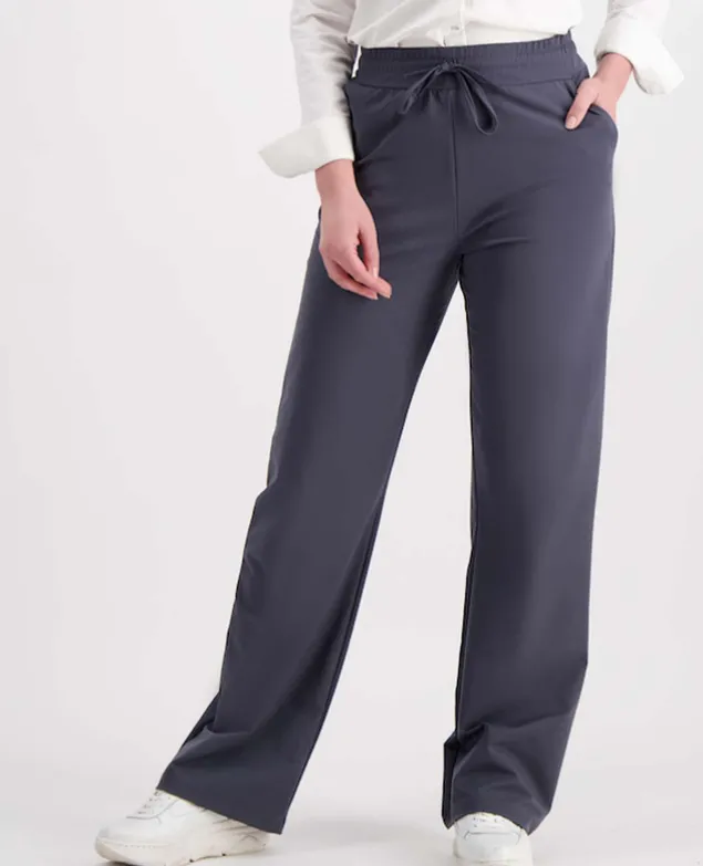 Pant Faye Travel