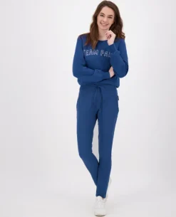 Pant Lara Travel