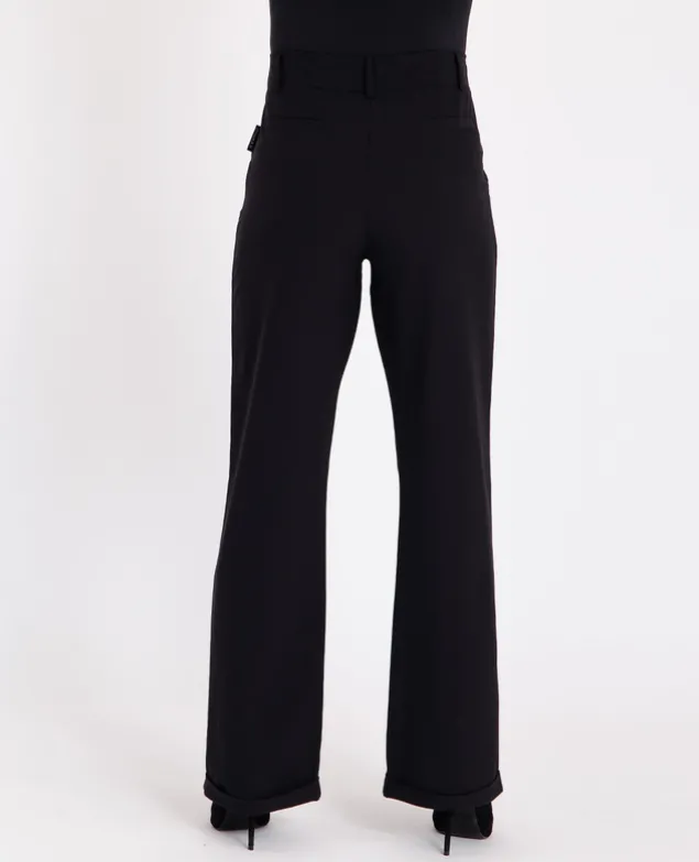 Pant Maye Pintuck Travel
