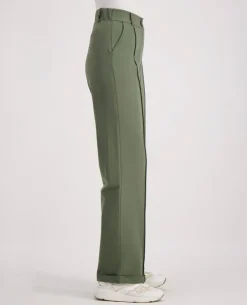 Pant Maye Pintuck Travel