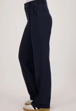 Pant Maye Pintuck Travel