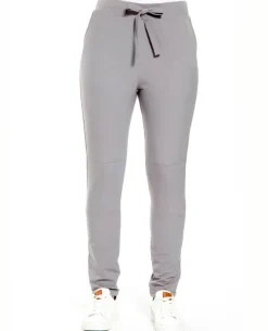 Pant Paris Travel