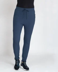 Pant Regular Travel +++