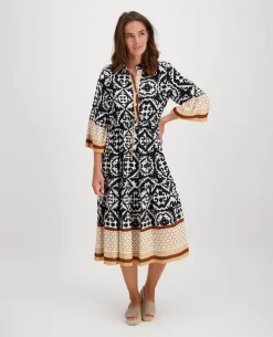 Robe St. Tropez