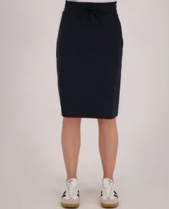 Skirt Travel