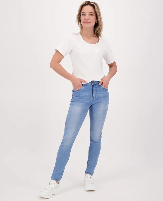 Tee Basic Travel