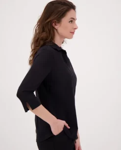 Top Collar Travel